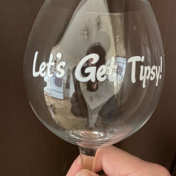 Meet your Posher, Taylor - Picture 1 of 1